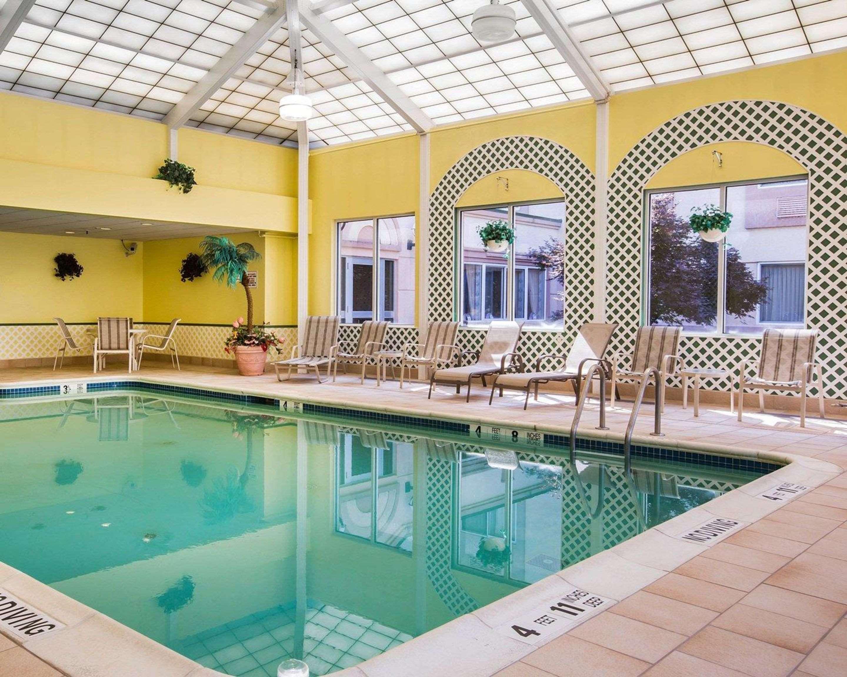Holiday Inn Express & Suites Hawthorne - Elmsford North By Ihg Ngoại thất bức ảnh